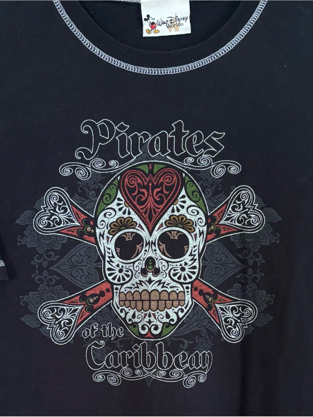 🦜 Vintage WDW Y2K Pirates of the Caribbean Sugar Skull Tee ☠️
